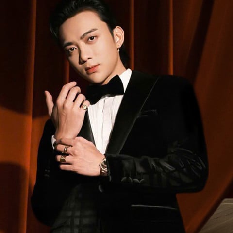 Singer Soobin Hoàng Sơn